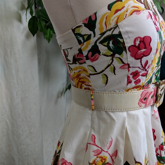 Strapless Floral Patterned Dress - Picture 4 of 7